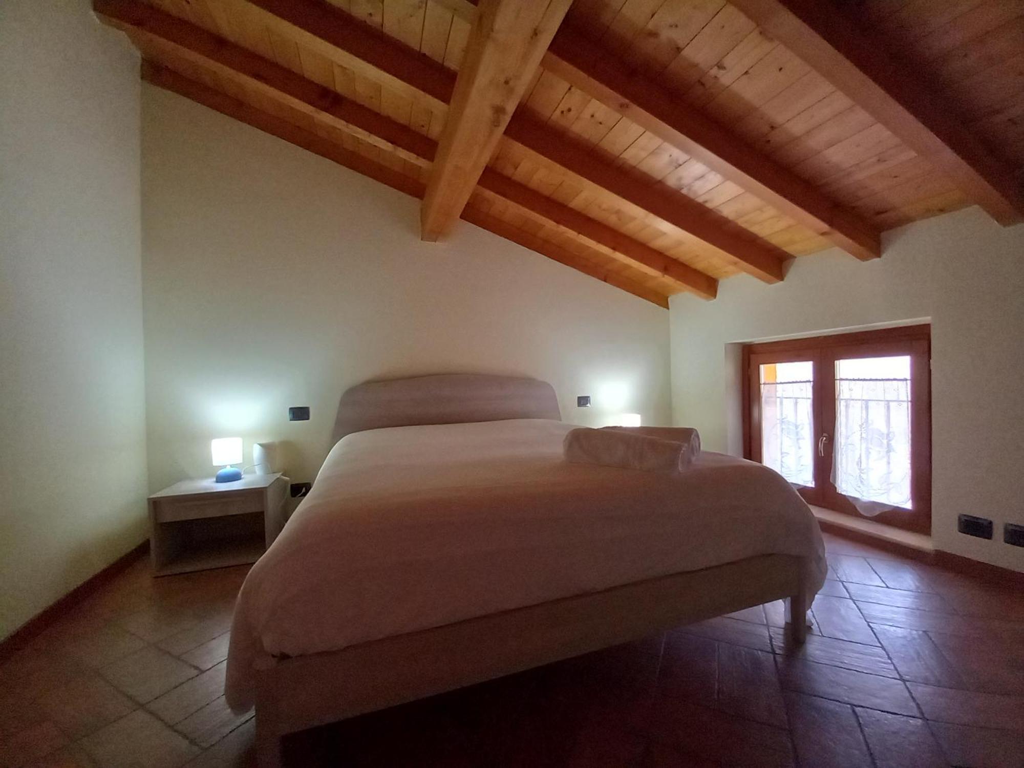 Casa Vacanze Tania Somendenna Exterior foto